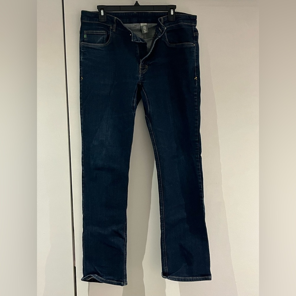 STIO Jeans